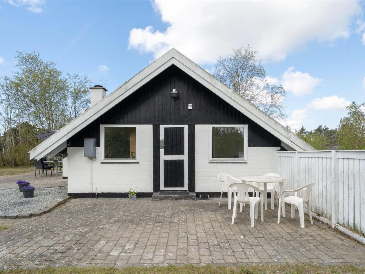 Holiday Home Arnfin - 160M From The Sea In Lolland- Falster And Mon By Interhome Rødby Exteriér fotografie